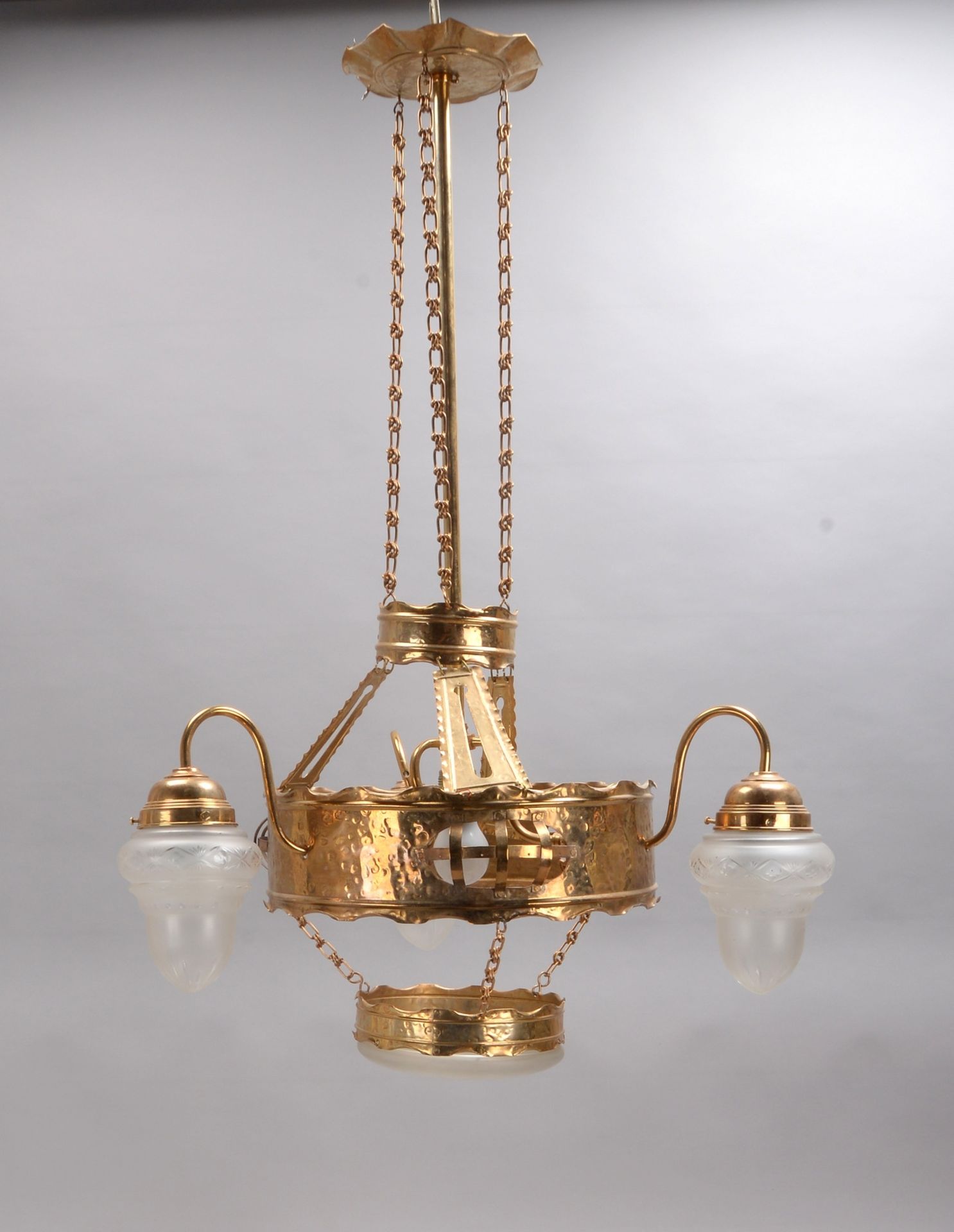 Deckenlampe (Art d&eacute;co-Stil), 4-fl., matt. geschliffenes Glas; Abh&auml;ngh&ouml;he ca. 100 cm