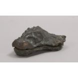 Figürliches Bronze-Objekt, 'Austernschale', 2-tlg., scharniert, unsign.; Länge 14 cm