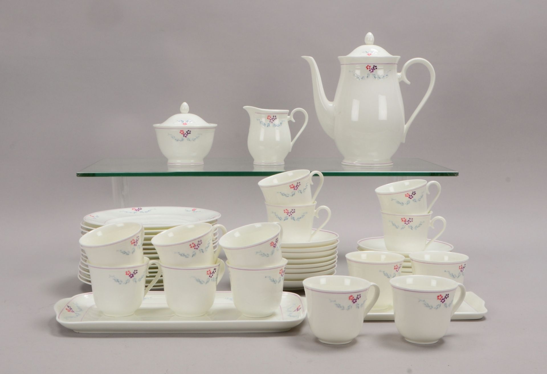 Villeroy &amp; Boch, Kaffeeservice, Dekor &#039;Bel Fiore&#039;, f&uuml;r 14 Pers., und Kuchenplatte