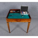Roulette-Spieltisch/verso als Schachbrett, mit Zubehör/Alukoffer und Figuren/Holzkasten