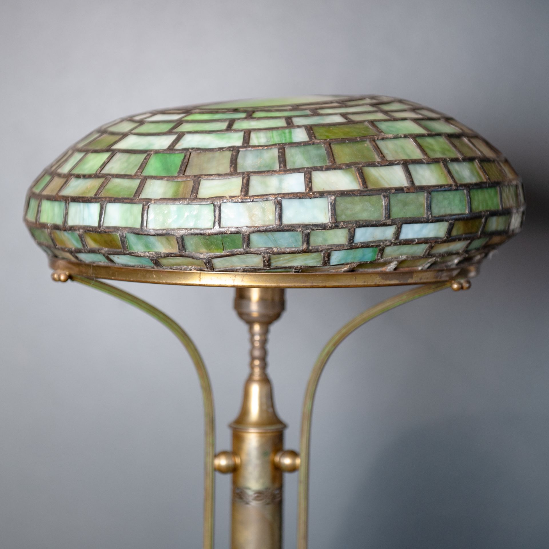 Jugendstil Tischlampe im Tiffany-Stil - Bild 2 aus 3