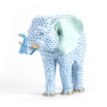 Herend Tierfigur Elefant im 'Fischnetz-Dekor'