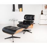 'Lounge Chair & Ottoman', Entwurf von Charles Eames (1907-1978) und Ray Eames (1912-1988)