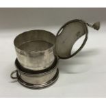 A Victorian silver cased collapsible beaker. London 1876. Approx.118 grams. Est. £250 - £300.