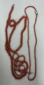 A collection of coral beads. Approx. 129 grams. Es