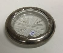 A Sterling silver and glass dish. Est. £20 - £30.