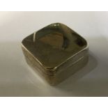 A heavy square silver box with lift off lid. Approx. 17grams. Est. £30 - £50.