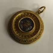 A good micro-mosaic pendant in gold frame. Approx.