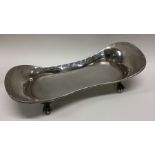 A large 19th Century silver snuffer’s stand on claw feet. Assay scrape to base. Approx. 167 grams.