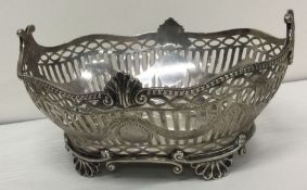 A fine quality Victorian silver pierced basket. London 1896. By Johnson, Walker and