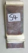 A heavy silver money clip. Approx. grams. Est. £20 - £30.
