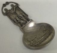 A Dutch silver caddy spoon. Approx. 30 grams. Est. £30 - £40.