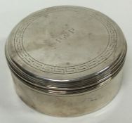 A George III silver snuff box with pull-off lid. Approx. 164 grams. Est. £150 - £200.