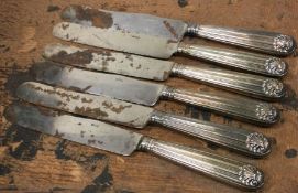 A good set of six large knives. London 1806. Maker MB. Approx. 731 grams. Est £180 - £220.