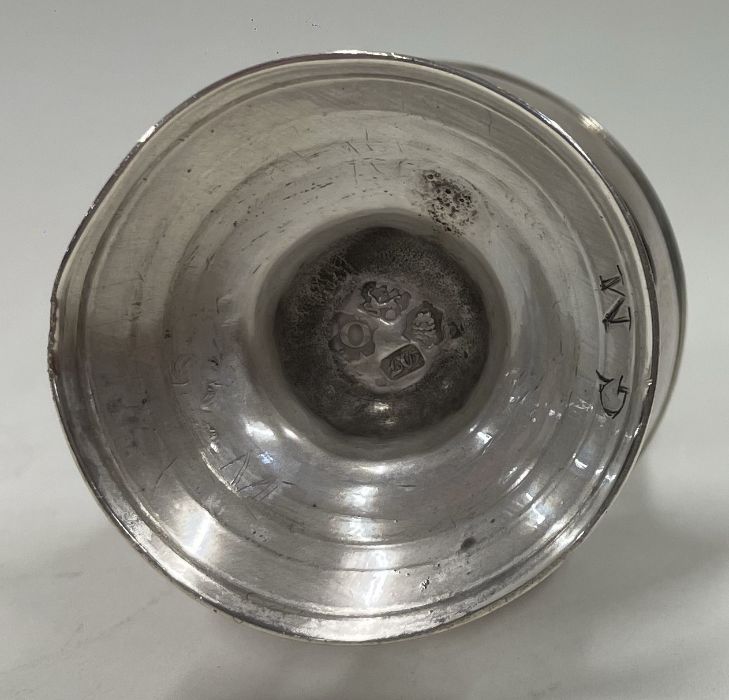 A George III 18th Century silver sugar caster. London 1780. By Thomas Daniell. Approx. 71 grams. - Image 2 of 2