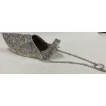 OF EQUESTRIAN INTEREST: A large and rare silver shoe. Chester 1902.
