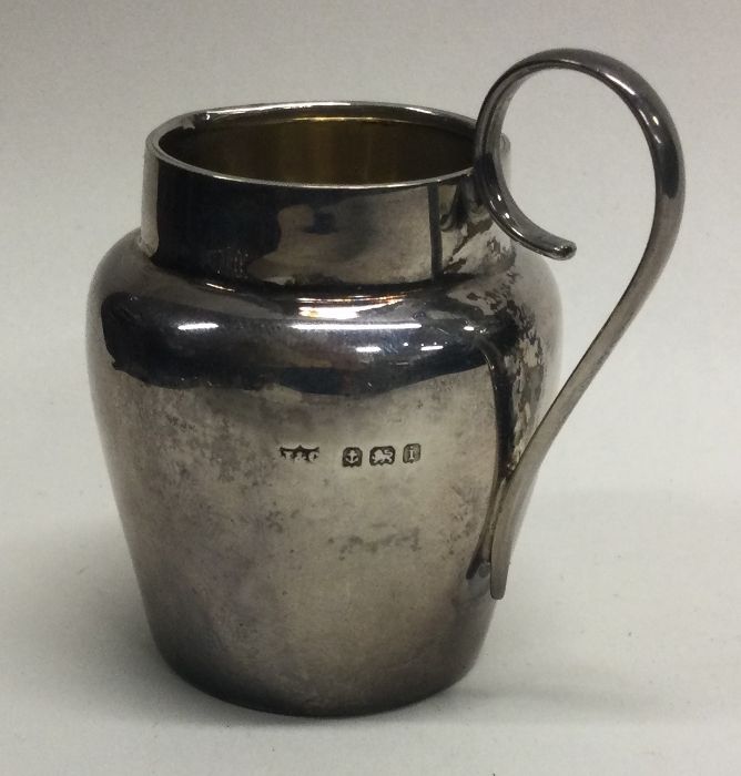 A small silver cream jug. Birmingham. Approx. 31 g - Image 2 of 2