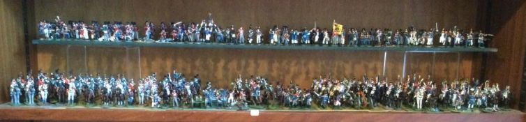 A large collection of miniature lead soldiers.