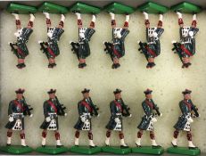 BRITAINS: A boxed set of twelve Black Watch figures.