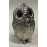 A large silver owl mustard pot.