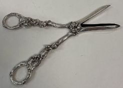 A very fine pair of silver grape scissors. Birmingham 1864. By Joseph Gloster.