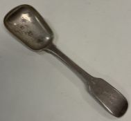 A heavy quality George III silver caddy spoon. 1823. By William Bennett.