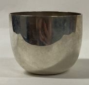 A fine modernist silver tumbler cup. London 1980. By Brian Leslie Fuller.