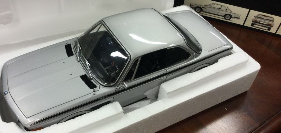 MINICHAMPS: A 1:18 scale boxed model car of a BMW 3.0 CSL. - Image 2 of 2