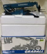 GRADHALL: A 1:32 scale boxed model of a 544D10-55 Telehandler.