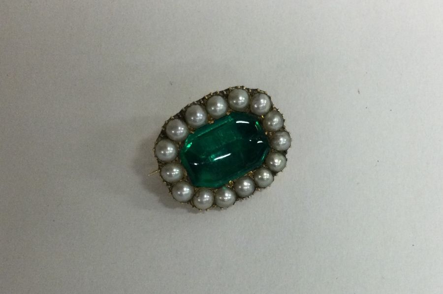 A good Georgian pearl mounted mourning brooch. Approx. 8 grams. - Image 2 of 2