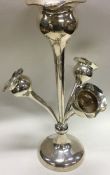 A good silver four trumpet epergne. Approx. 470 grams.