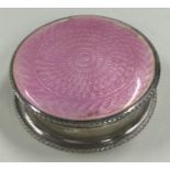 A silver and pink enamelled box with lift-off lid. Birmingham 1928. Approx. 22 grams.