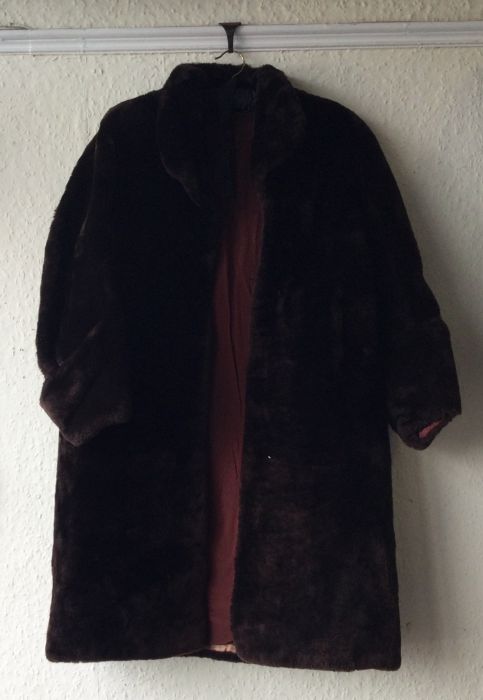 One sheepskin coat together with two other vintage coats. - Image 3 of 3