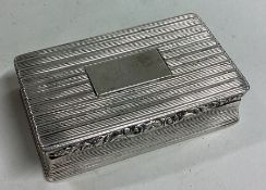 A heavy William IV silver snuff box of reeded design. 1832. By WP.
