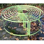 A good circular tree seat with reeded decoration.