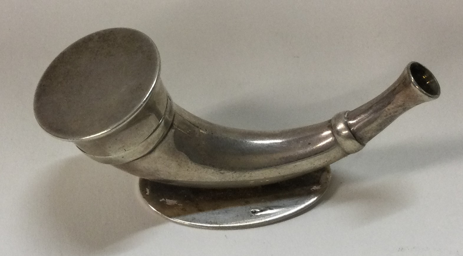 CHESTER: SAMPSON MORDAN AND CO: A silver box in the form of a horn. - Image 2 of 2