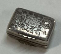 A William IV silver vinaigrette with engraved deco