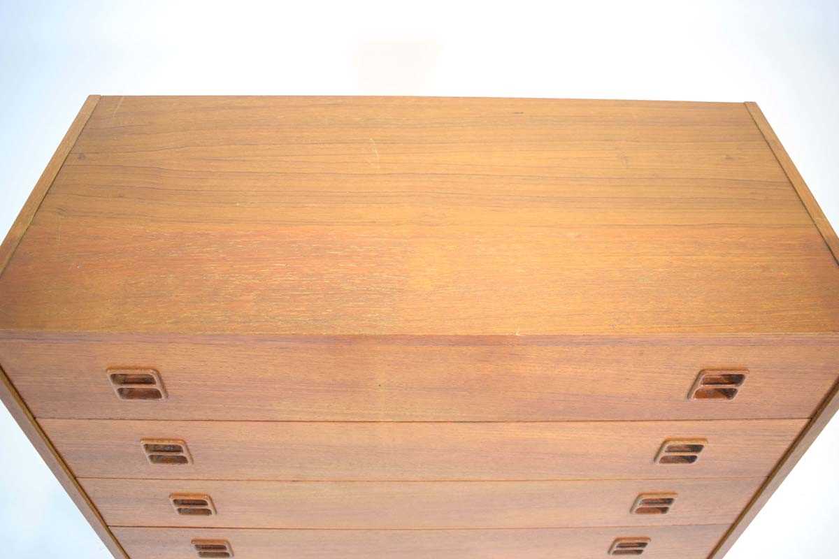 A 1960's Danish teak chest, the four long drawers each with an integral moulded handle, on - Image 3 of 6