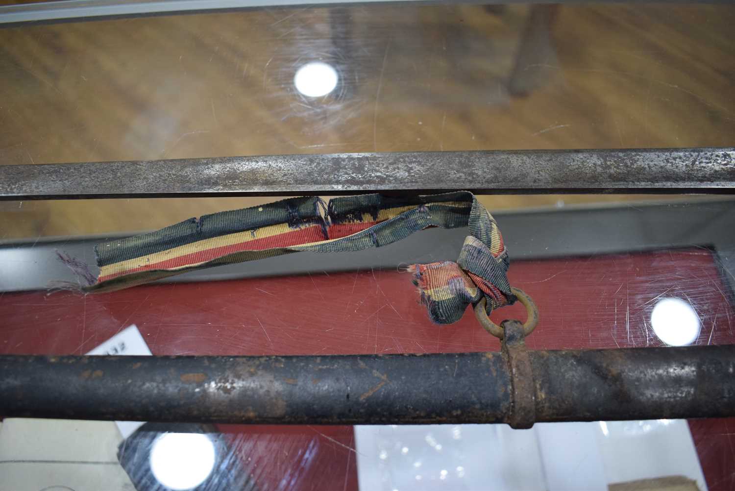 An 1822-pattern cavalry officer's sword and scabbard together with another example (2)Both worn - Bild 5 aus 27