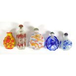 Five Chinese Export coloured glass snuff bottles, max h. 8.5 cm (5)