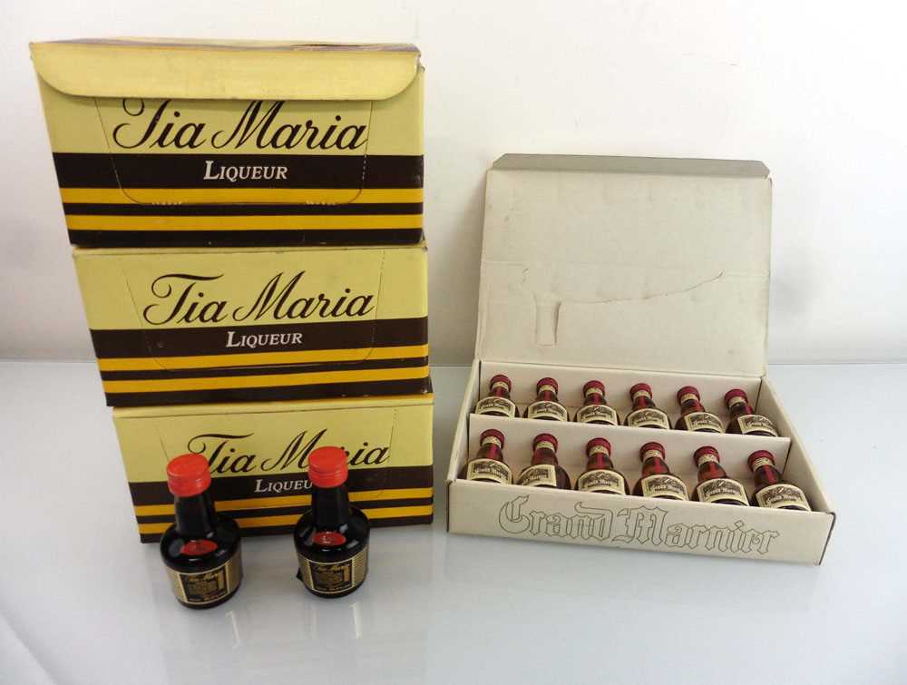 4 old boxes, 1x Grand Marnier Liquor box of 12 miniatures 2.5cl 38.5% & 3x Tia Maria Liqueur boxes