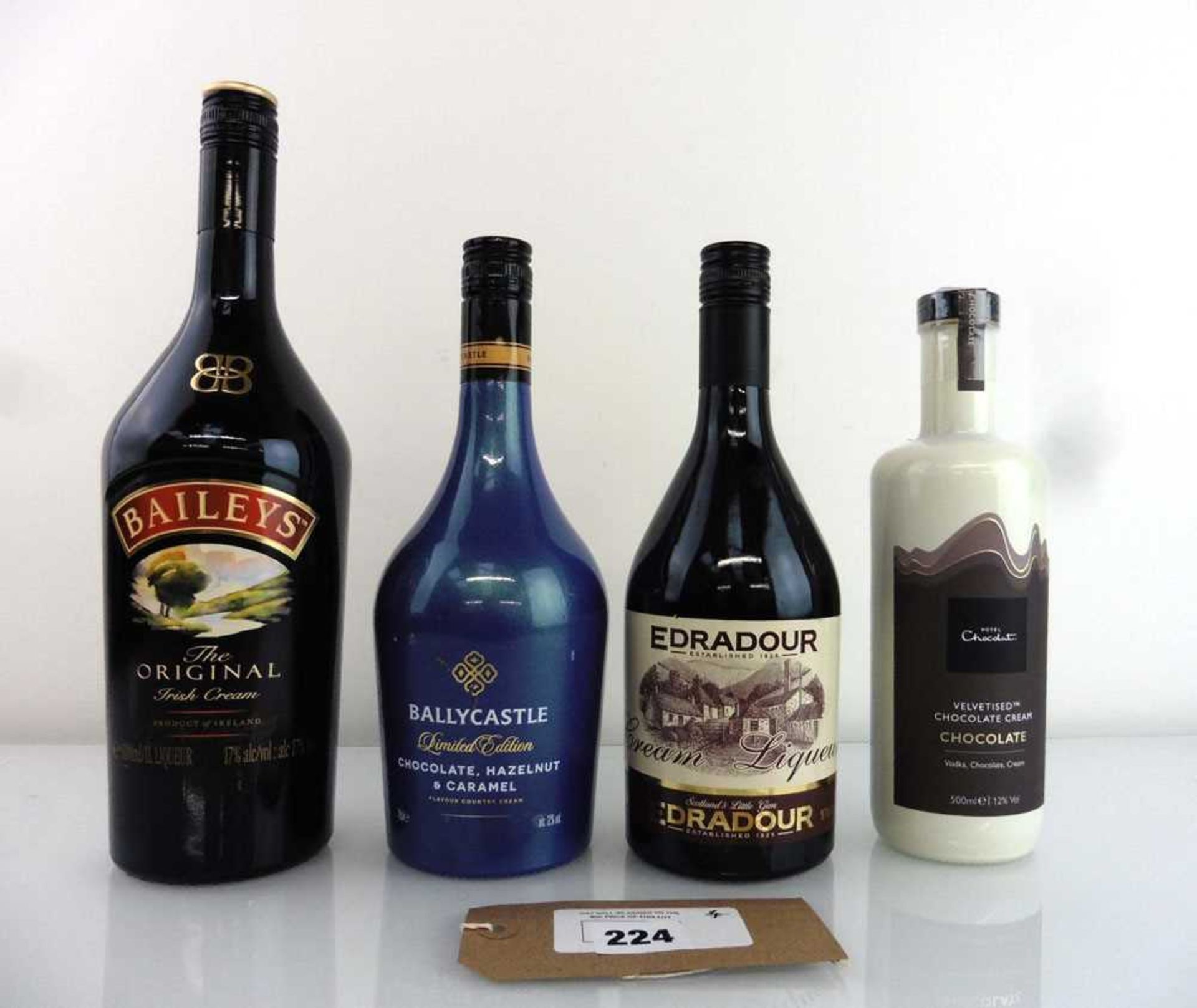 +VAT 4 bottles, 1x Edradour Cream Liqueur 70cl 17%, 1x BallyCastle Limited Edition Chocolate