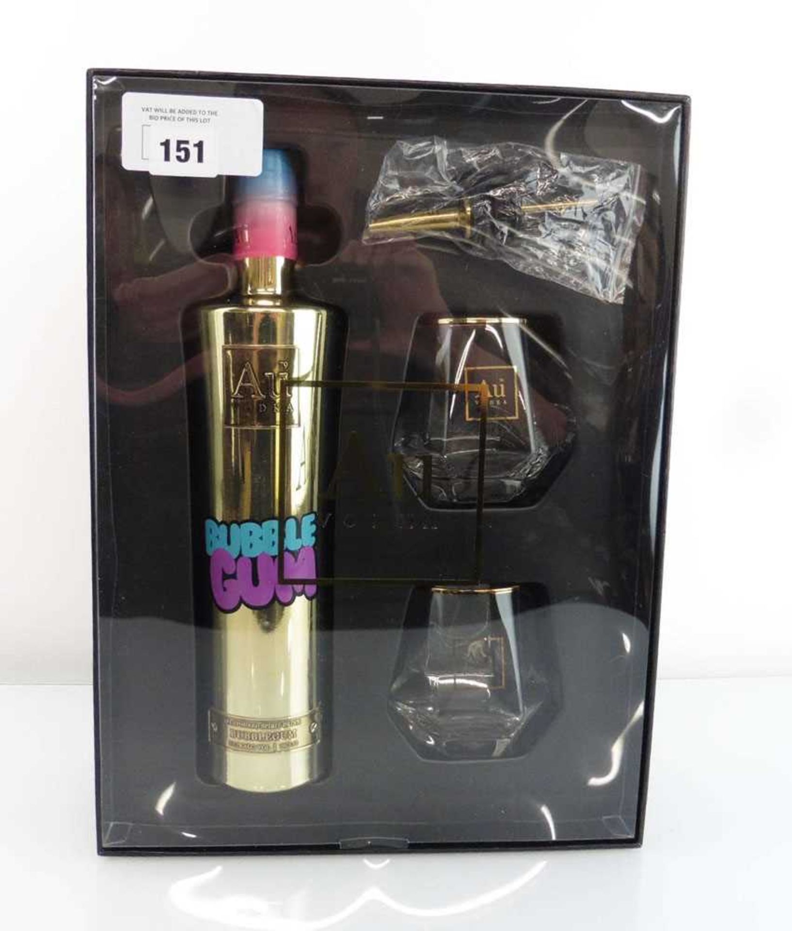 +VAT An Au Vodka Gift Set with Bubblegum Vodka 70cl 35.2%, pourer spout & 2 glasses (Note VAT