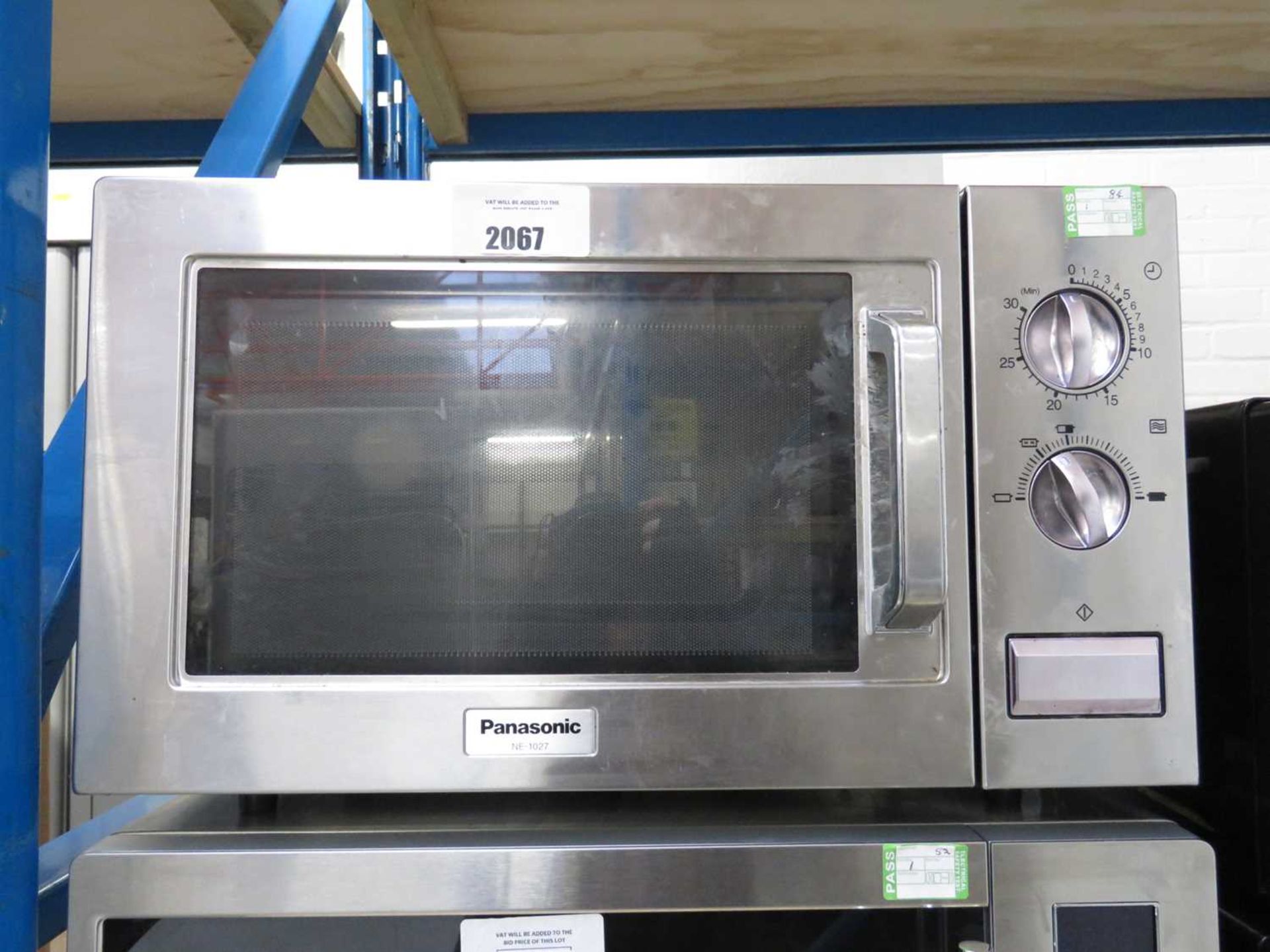 +VAT Panasonic ME 1027 commercial microwave