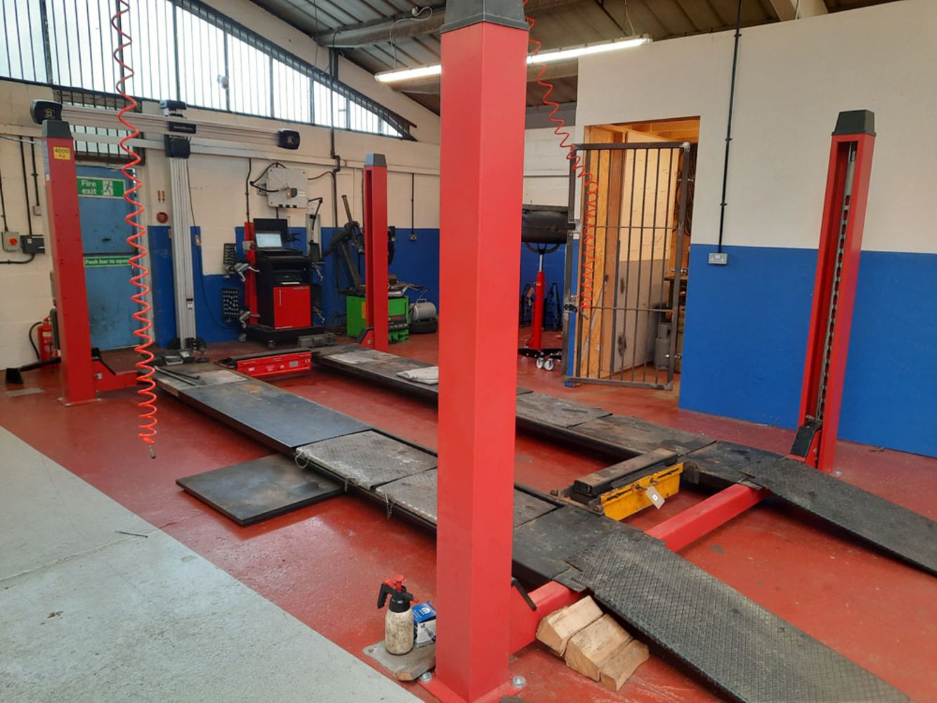 Vehicle Lifts, Garage Equipment and Tools