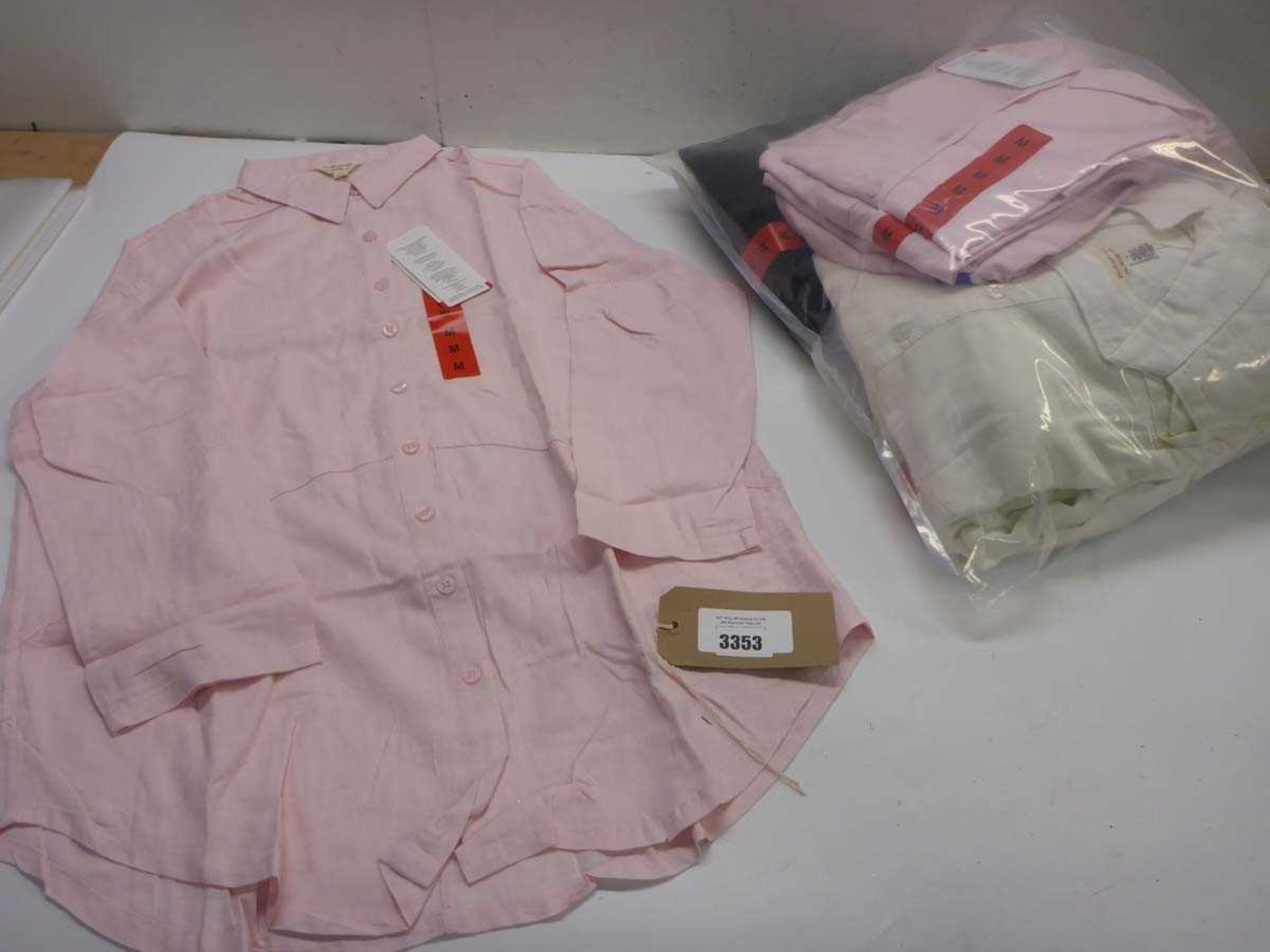 +VAT 20 ladies Original Weatherproof Vintage shirts in various sizes and colours