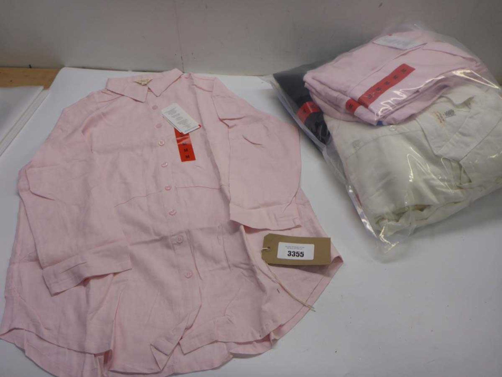+VAT 20 ladies Original Weatherproof Vintage shirts in various sizes and colours