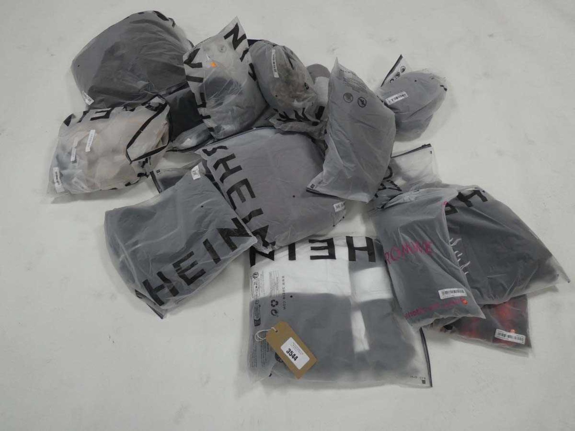 +VAT Bag containing selection of Shein clothing