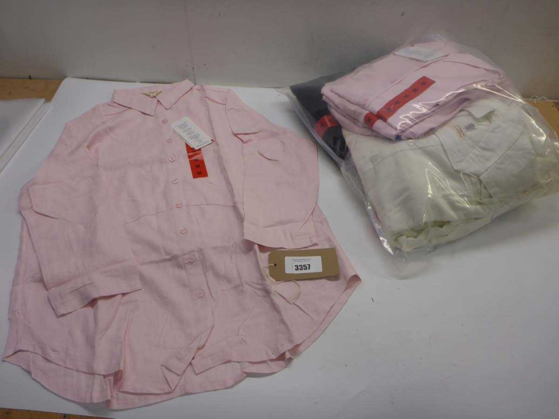 +VAT 20 ladies Original Weatherproof Vintage shirts in various sizes and colours