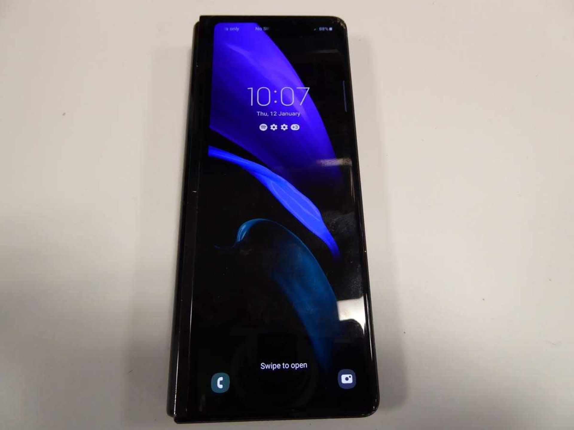 Samsung Galaxy Z Fold 2 5G mobile phone - Image 2 of 3